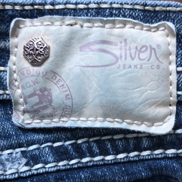 Silver Tuesday low bootcut 26/28” distressed jeans - Picture 14 of 16